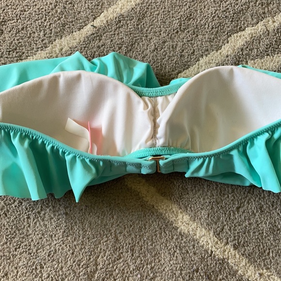Victoria’s Secret bandeau bikini top small - Picture 2 of 4